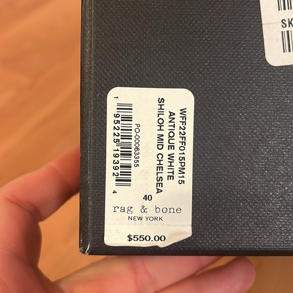 New rag & bone shiloh mid chelsea antique white. Size 10. Comes with box. - Picture 12 of 13